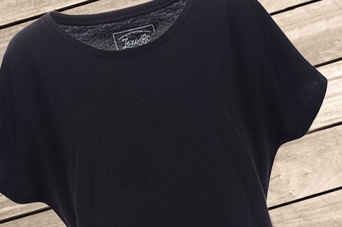 Women_Oversize-T-Shirt-Sharing